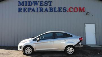 2011 FORD FIESTA
