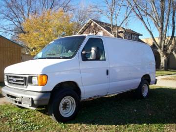 2007 FORD E250