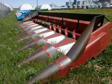 0 CASE IH 1083 CORN HEAD